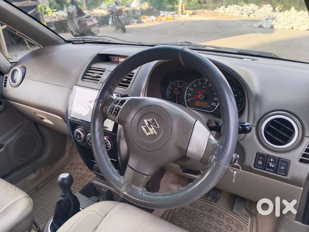 Maruti Suzuki Sx4 Zxi Mt Bsiv, 2012, Petrol