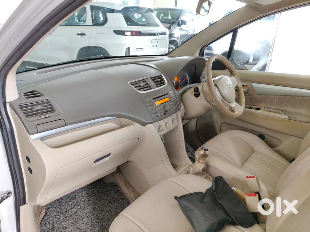 Maruti Suzuki Ertiga Vxi Abs, 2013, Petrol