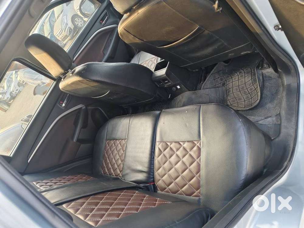 Maruti Suzuki Brezza 1.5 Zxi Smart Hybrid Dual Tone, 2023, Petrol