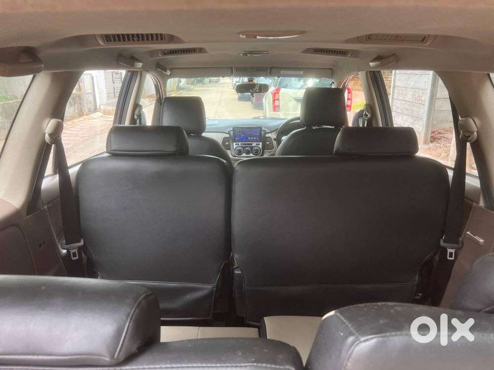 Toyota Innova 2.5 G (diesel) 8 Seater, 2015, Diesel
