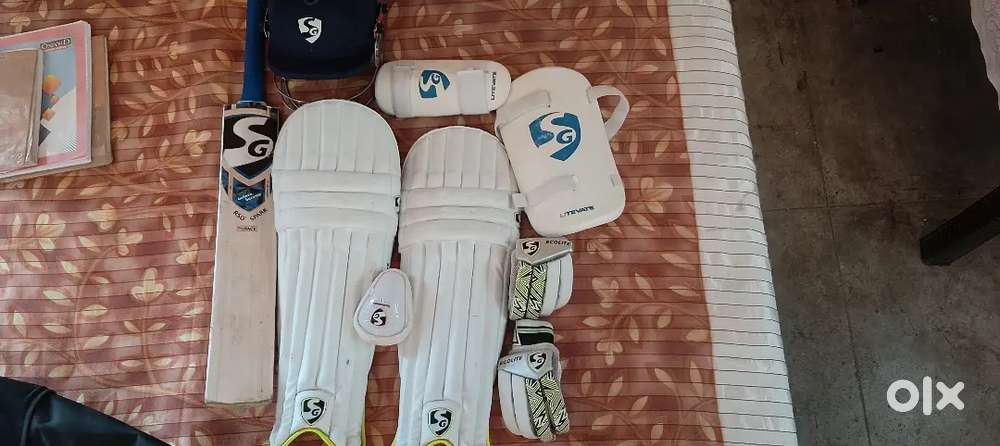 Full cricket kit