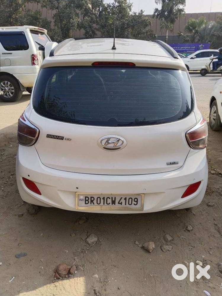 Hyundai Grand I10 Sportz, 2016, Petrol