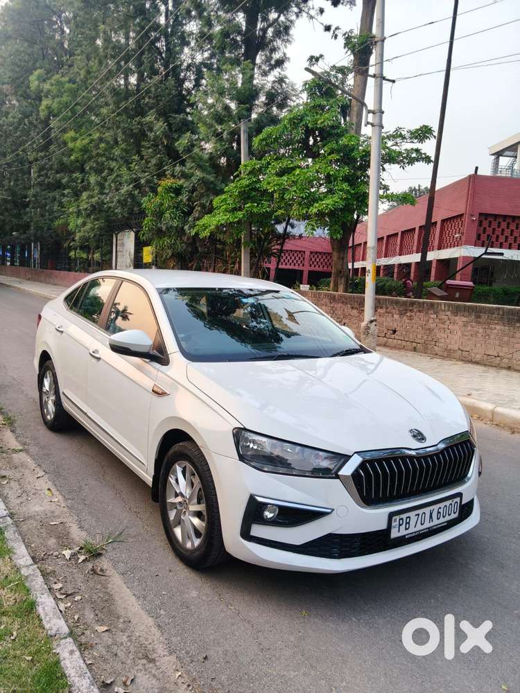Skoda Slavia Ambition Plus 1.0 Tsi Mt, 2023, Petrol