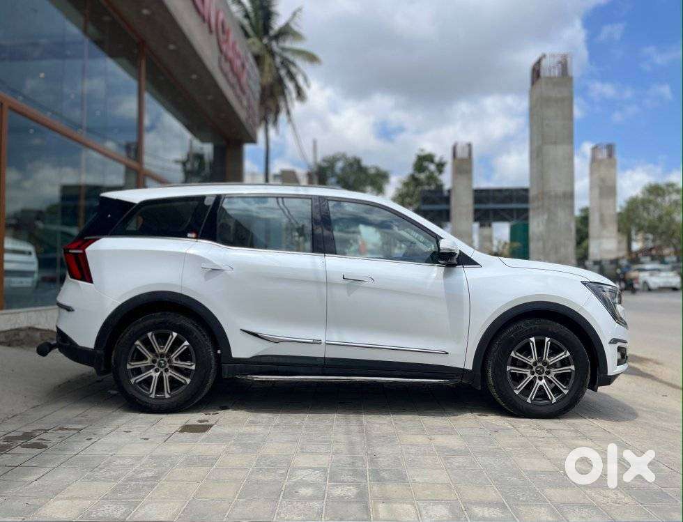 Mahindra Xuv700 Ax7 Luxury Pack Awd, 2022, Petrol