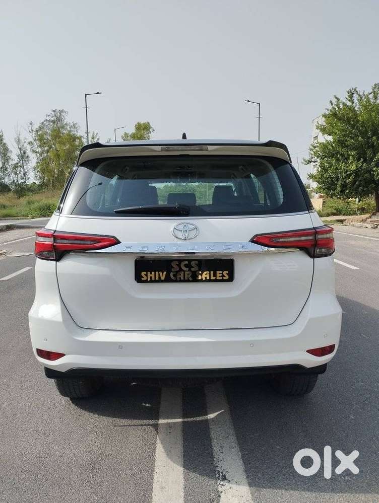 Toyota Fortuner 4x2 At 2.7 Petrol, 2025, Petrol