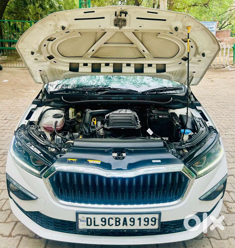 Skoda Slavia 1.0 Tsi Style At, 2022, Petrol