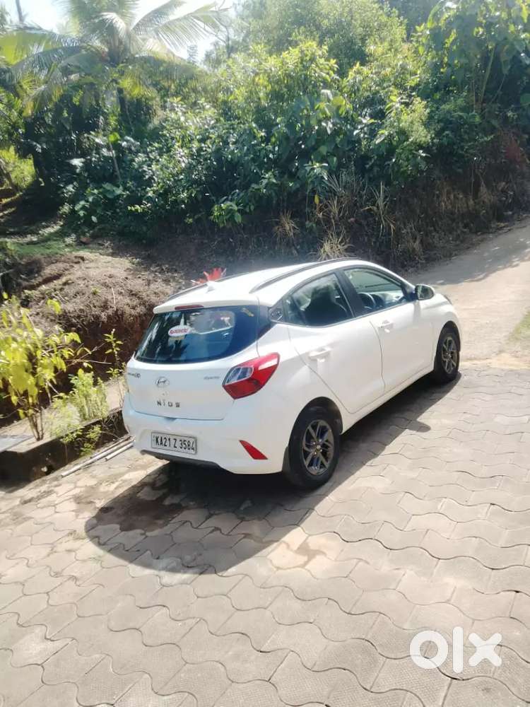 Petrol
Mileage: 20+

Driven Km 2300