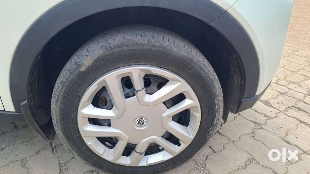 Tata Nexon 1.2 Revotron Xm (s), 2023, Diesel