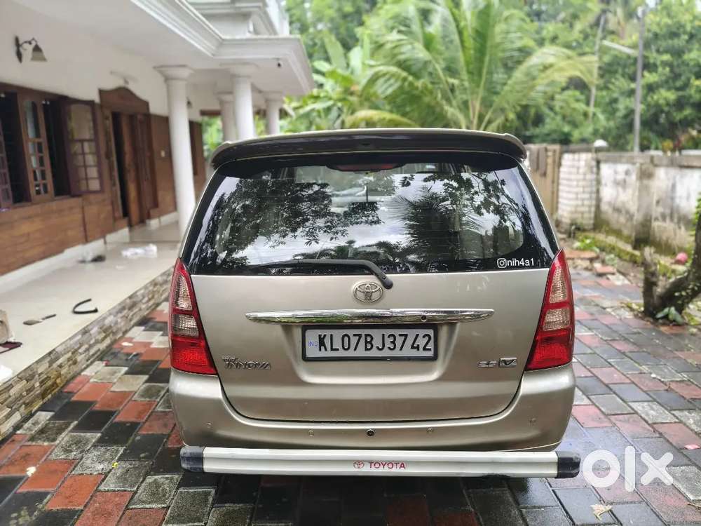 Toyota Innova 2.5 V 2008