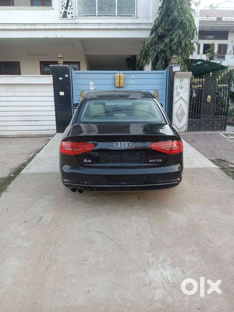 Audi A4 2.0 Tdi Premium With Sunroof, 2012, Diesel