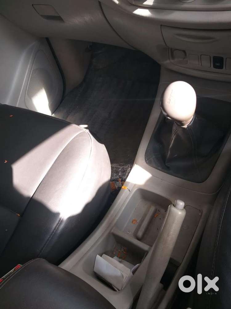 Toyota Innova 2012 Diesel Well Maintained