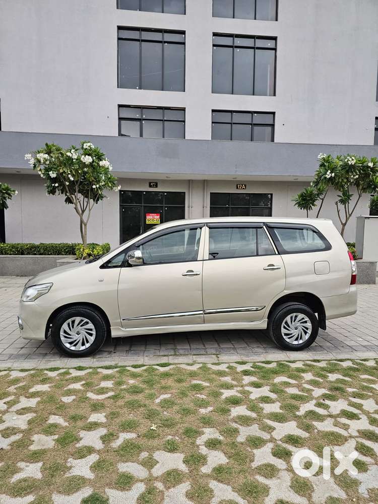 Toyota Innova [2013-2016] 2.5 G4 8 Str, 2016, Diesel