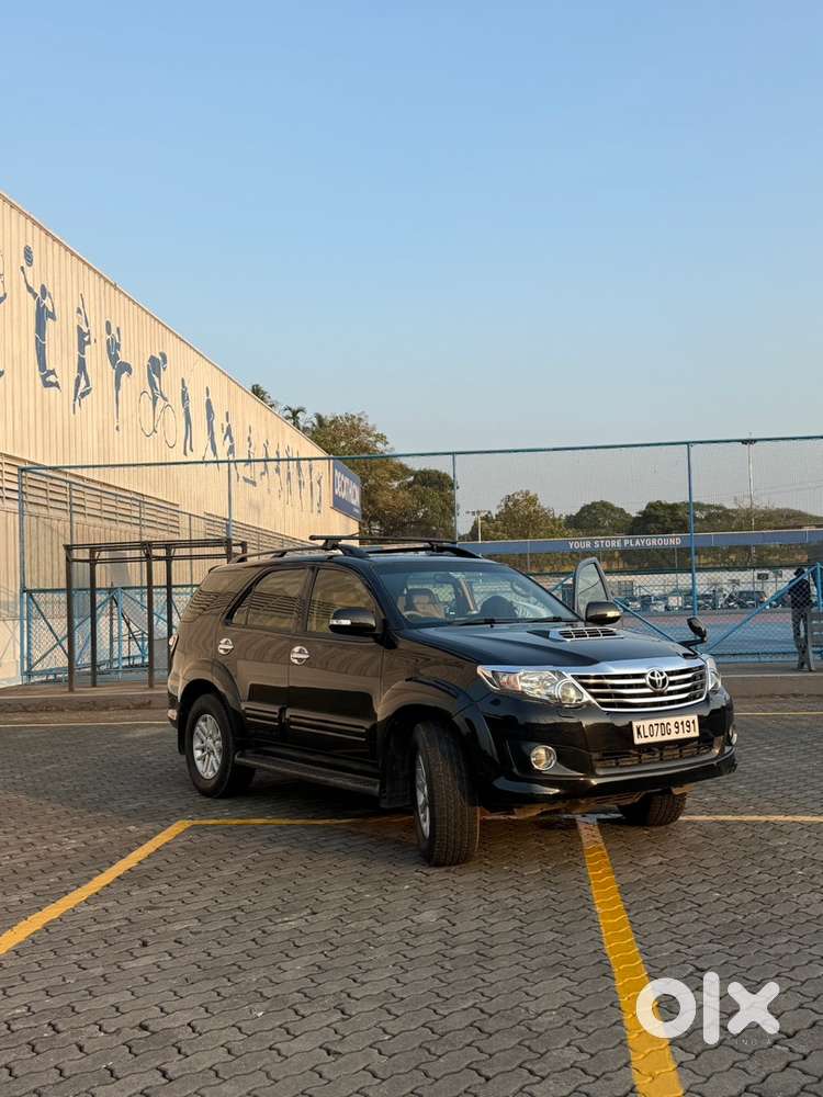 Toyota Fortuner Diesel 175000 Km Driven