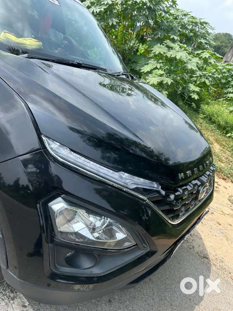 Tata Harrier Diesel  With Sunroof 2.0 2022 Jet Black Color 2nd Owner