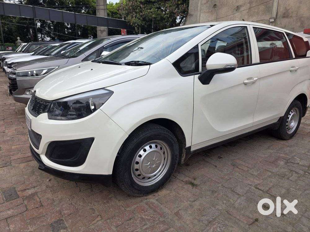 Mahindra Marazzo M2, 2019, Diesel