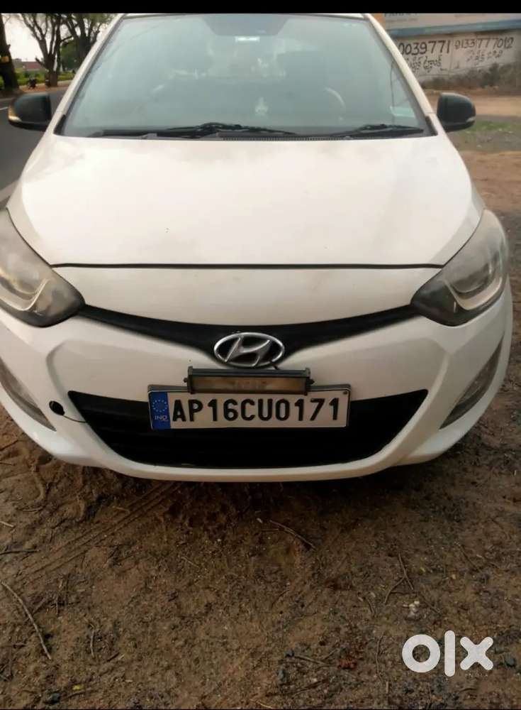 Hyundai I20 Spotz 2013 Variant