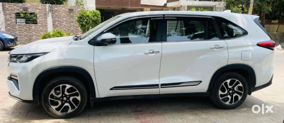 Maruti Suzuki Invicto Alpha Plus 7str, 2024, Petrol