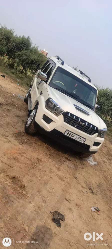 Mahindra Scorpio S4 2016 डीज़ल