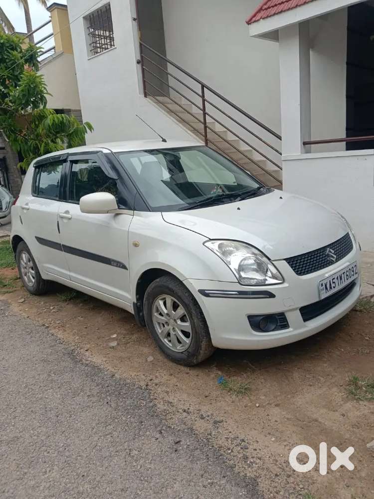 Mmaruti Suzuki Swift 2011 Petrol Good Condition