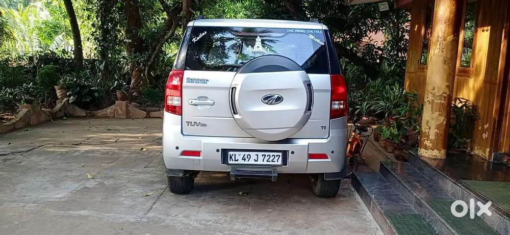 Mahindra Tuv 300 1.5 T8 2018