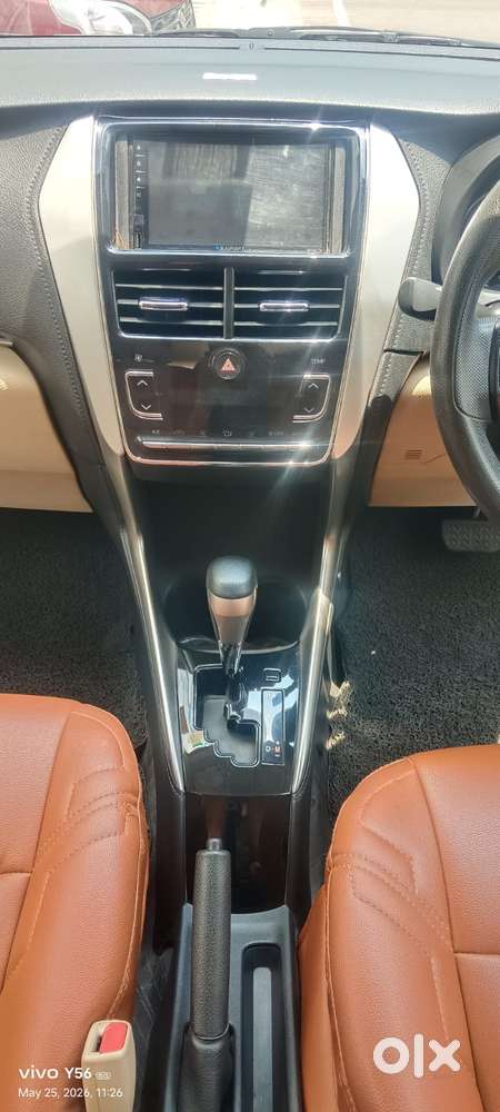 Toyota Yaris G Cvt, 2021, Petrol