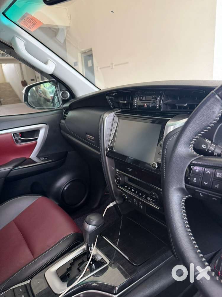Toyota Fortuner Leader Edition 2025