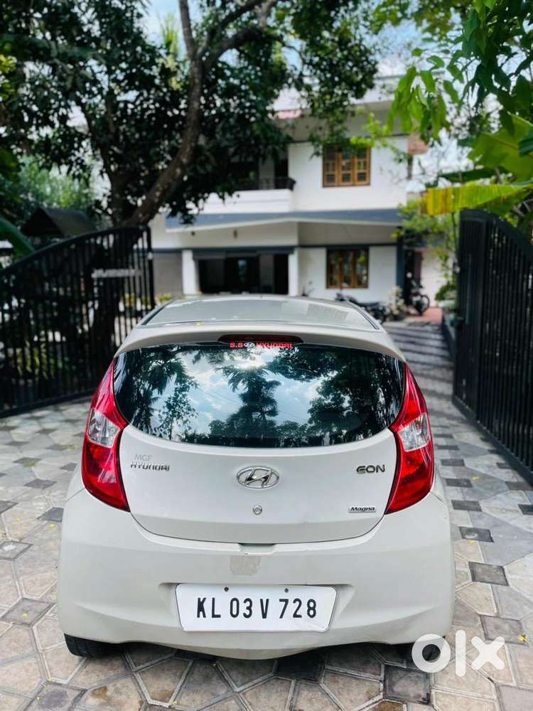 Hyundai Eon 2012 Petrol Well Maintained