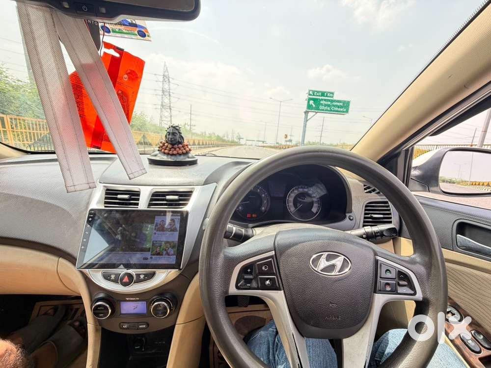 Hyundai Fluidic Verna 2012