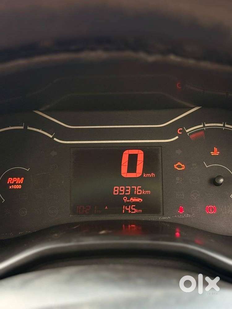 Renault Triber 1.0 Rxe, 2021, Petrol