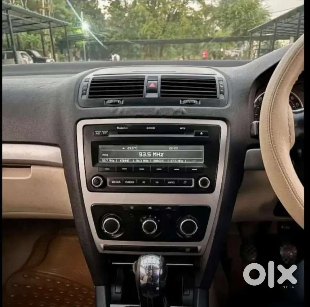 Skoda Laura 2010 Diesel 75000 Km Driven With Vip Number