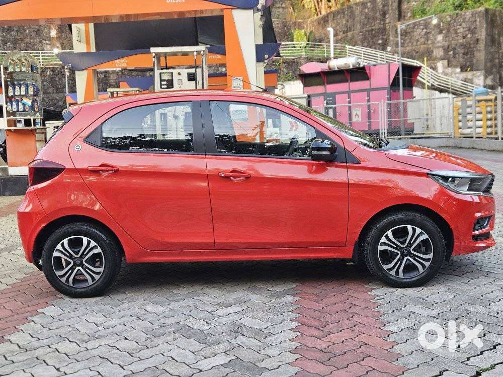 Tata Tiago 1.2 Revotron Xt, 2024, Petrol