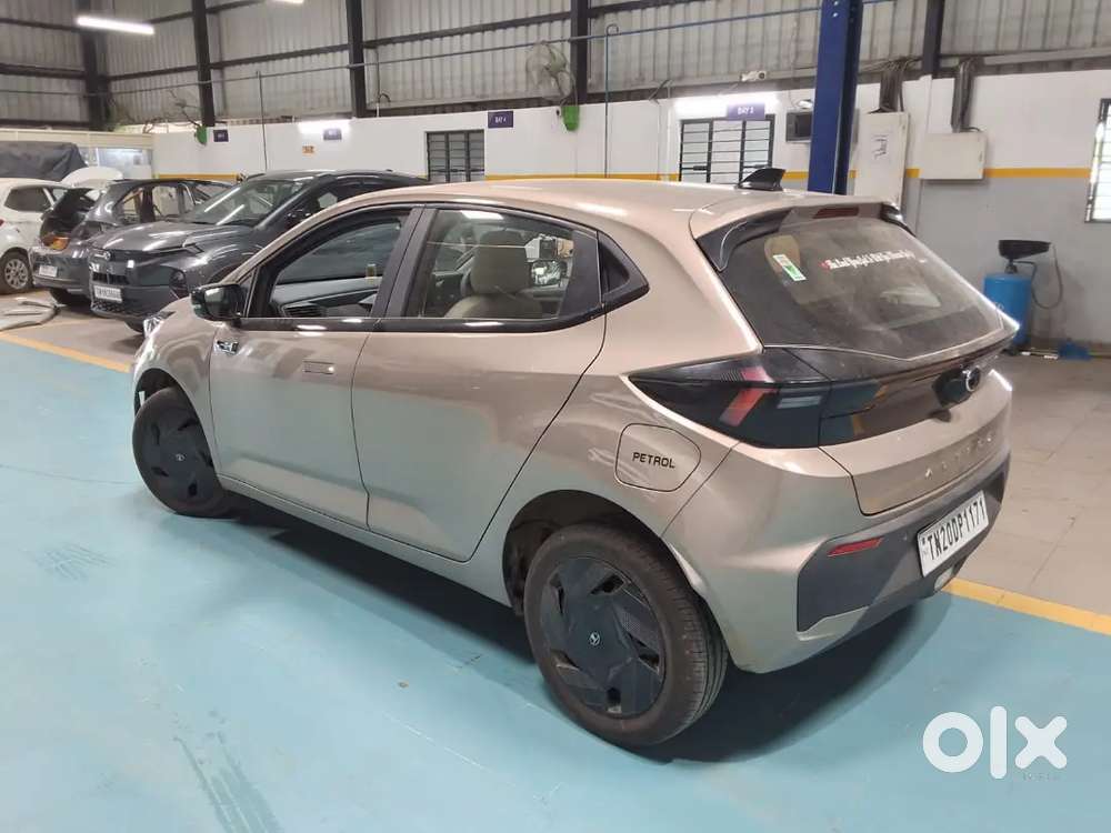 Tata Altroz 1.2 Petrol 2026