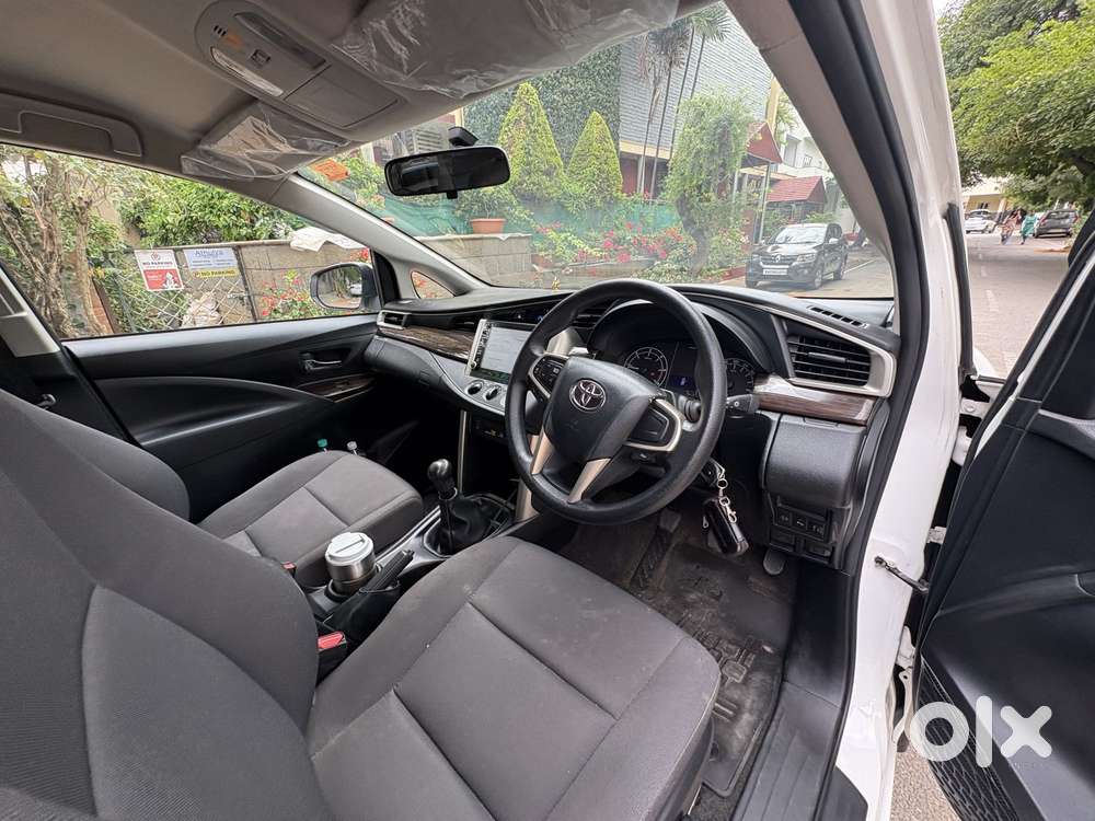 Toyota Innova Crysta 2.4 G Mt 7 Str, 2024, Diesel
