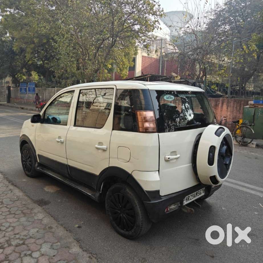 Mahindra Nuvosport N4 Plus, 2016, Diesel