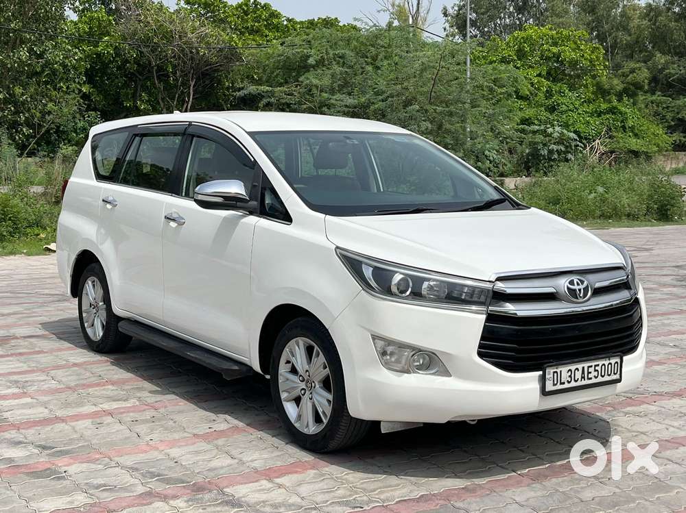 Toyota Innova Crysta 2.7 Zx At, 2016, Petrol