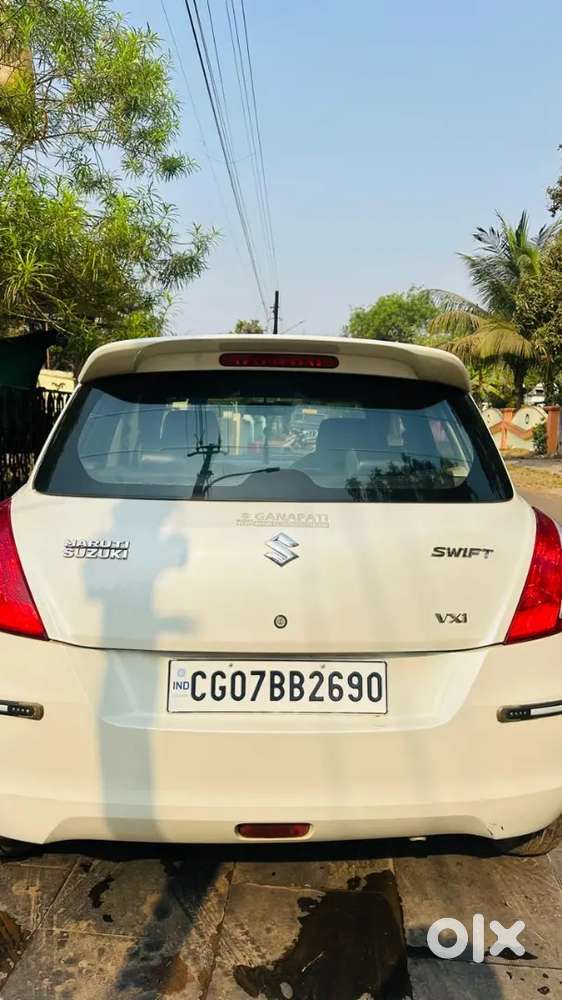 Maruti Suzuki Swift 2016 Petrol 80000 Km Driven