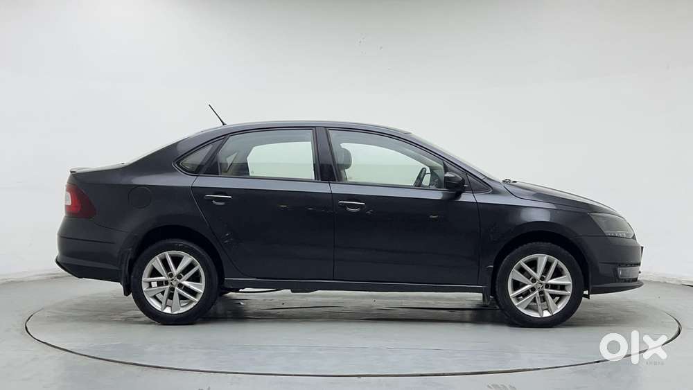 Skoda Rapid 1.6 Mpi At Style, 2018, Petrol