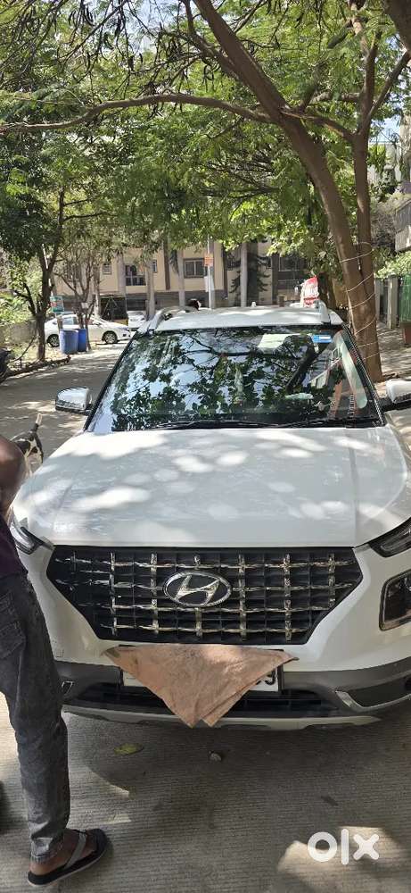Hyundai Venue 2021 Petrol Well Maintained