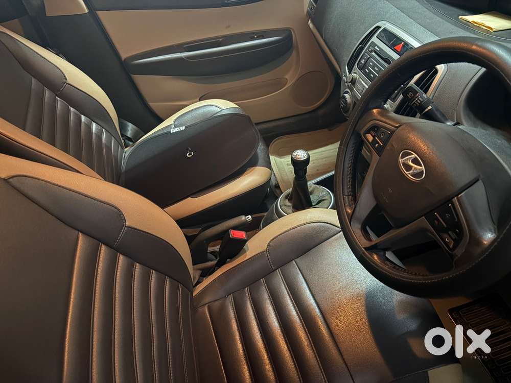 Hyundai I20 Sportz 2014 With Special Vastu Compliant Number