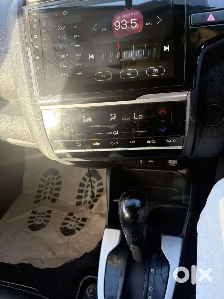 Honda Jazz V Cvt, 2017, Petrol