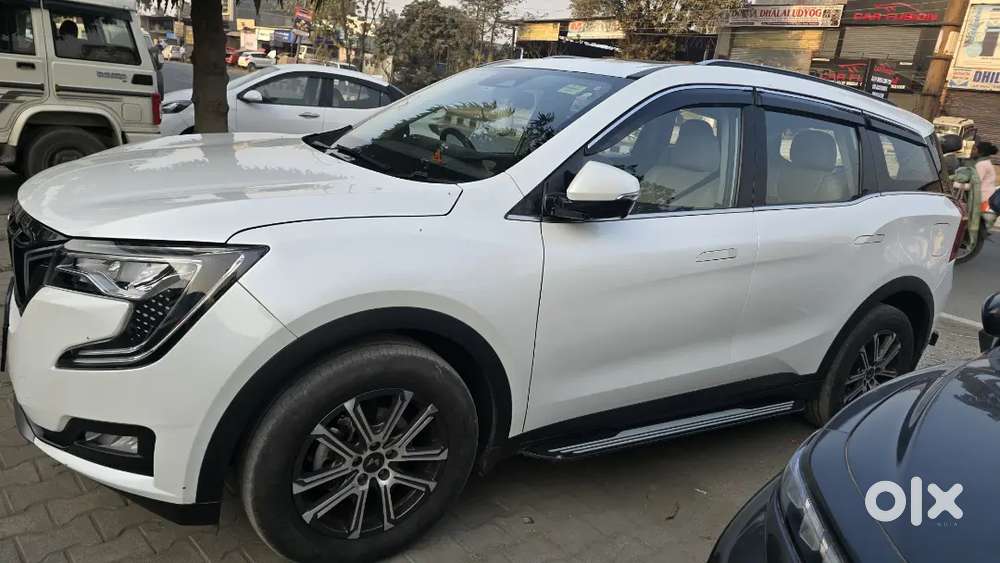 Mahindra Xuv700 2023 Petrol 31500 Km Driven