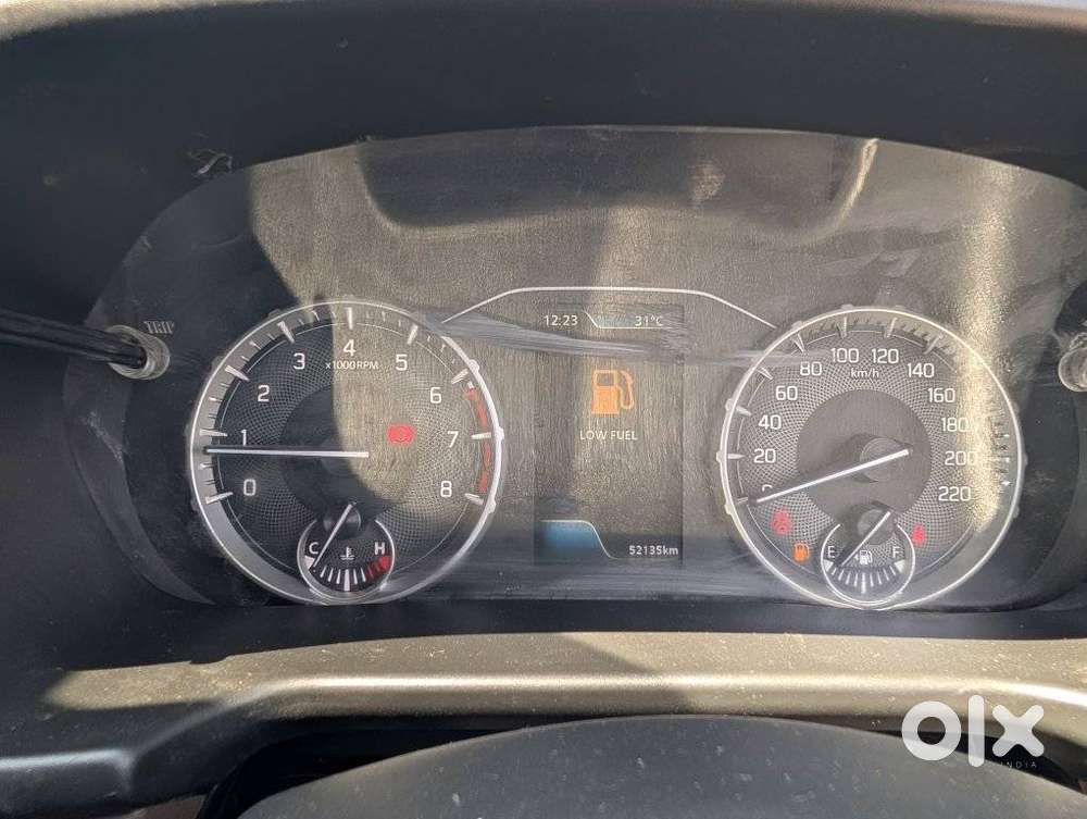 Maruti Suzuki Brezza 1.5 Zxi Smart Hybrid, 2023, Petrol