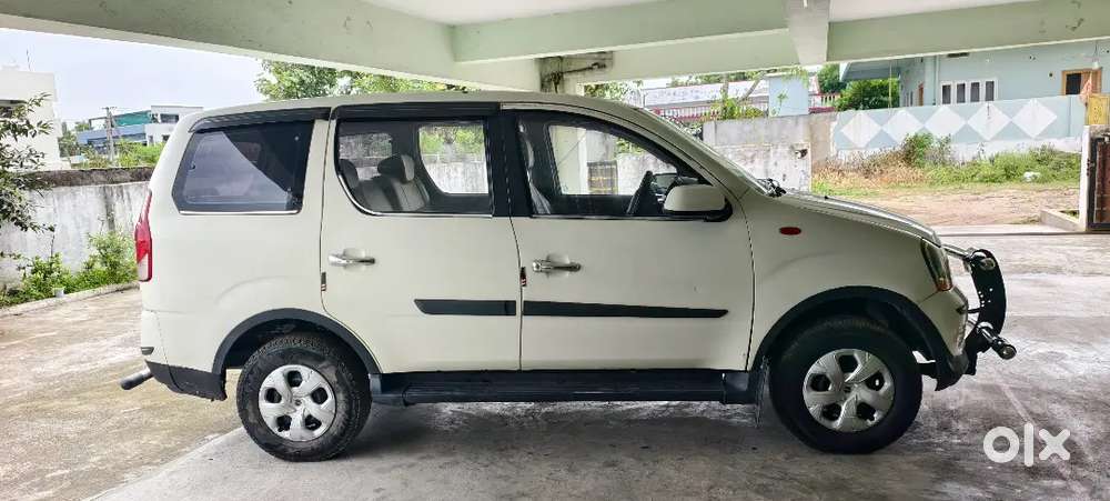 Mahindra Xylo 2013 Pearl White