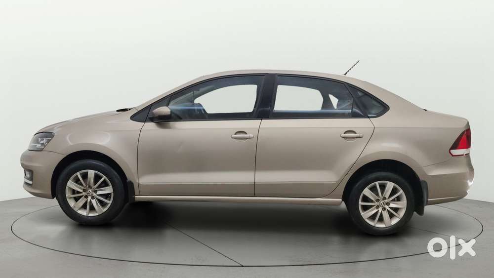 Volkswagen Vento 1.2 Highline Plus At 16 Alloy, 2017, Petrol