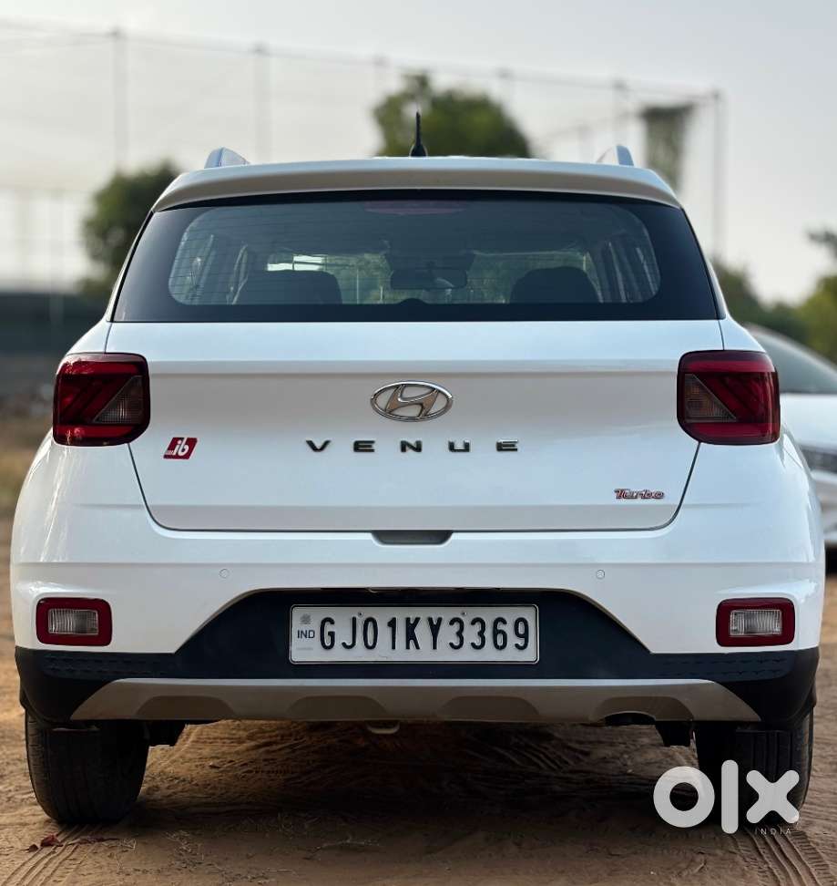 Hyundai Venue S Turbo Dct, 2020, Petrol
