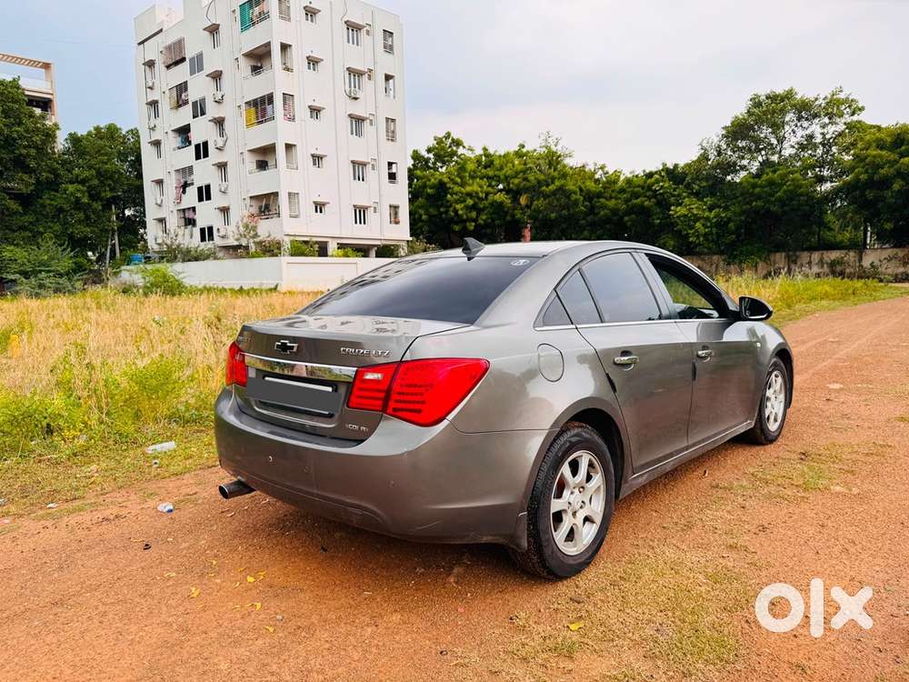 Chevrolet Cruze 2011 Year