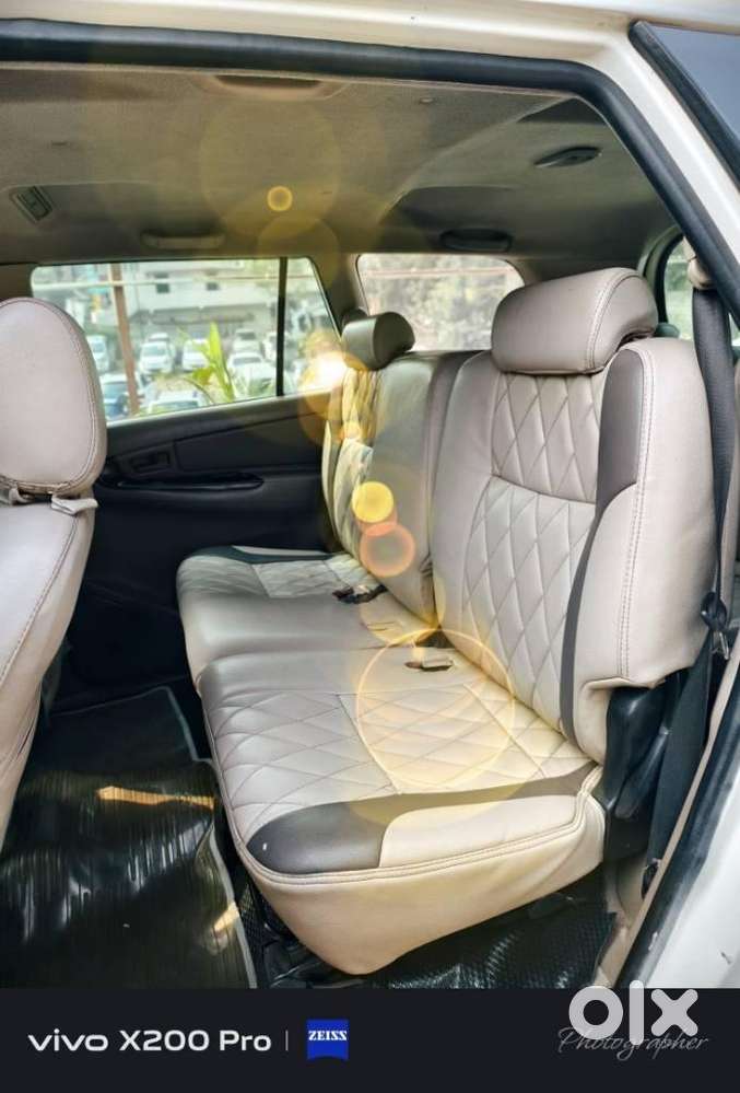 Toyota Innova 2.5 G (diesel) 8 Seater, 2016, Diesel