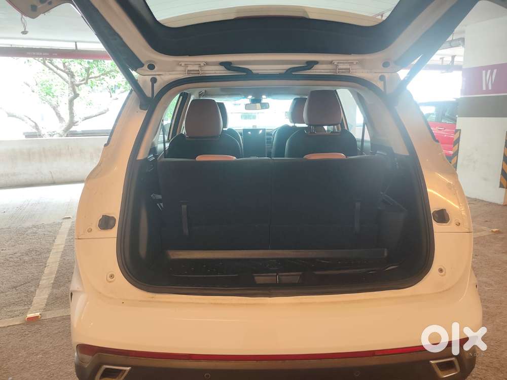 Mg Hector Plus Sharp Pro 1.5 Turbo Petrol Cvt 6 Str, 2023, Petrol