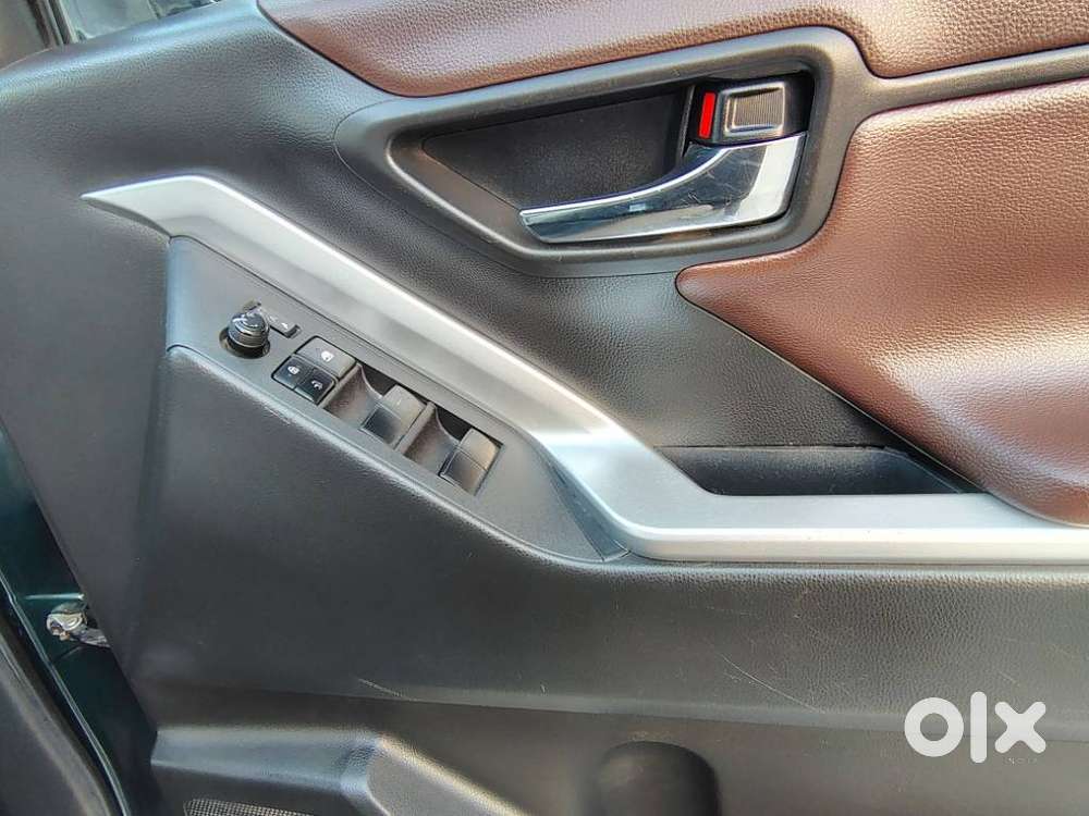 Toyota Innova Hycross 2.0 Vx Hybrid 7 Str, 2023, Electric