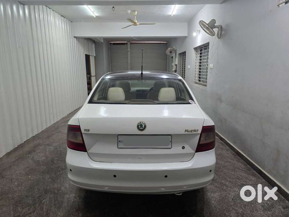 Premium Sedan At Budget Price – Skoda Rapid Diesel